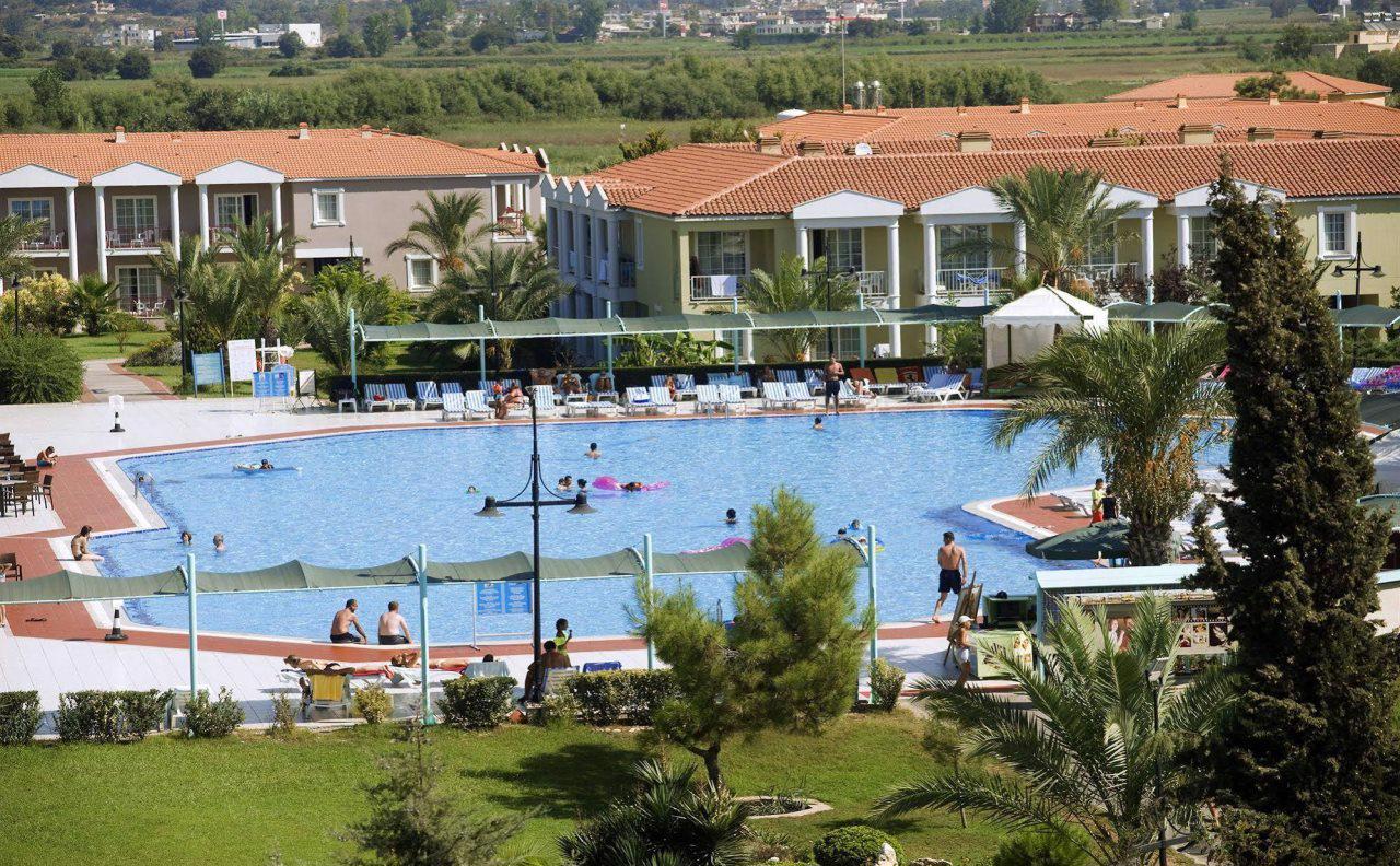 Euphoria Palm Beach Resort