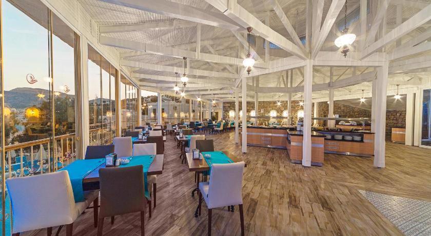 Seaden Sea Planet Resort & Spa