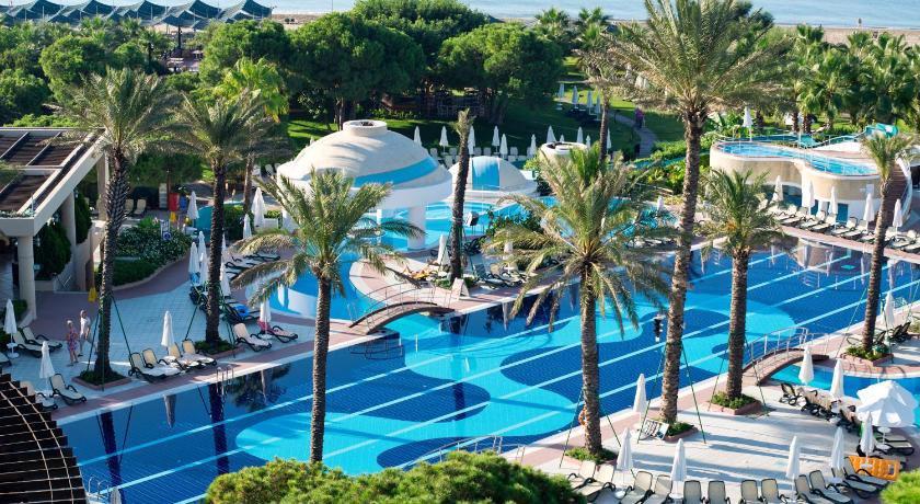 Limak Atlantis de Luxe Hotel & Resort