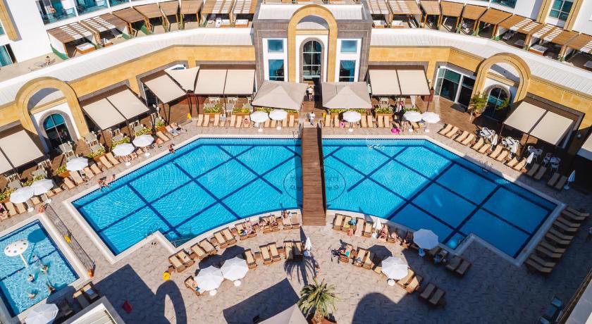 The Lumos Deluxe Resort Hotel & Spa