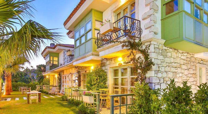 Seaden Sea Planet Resort & Spa